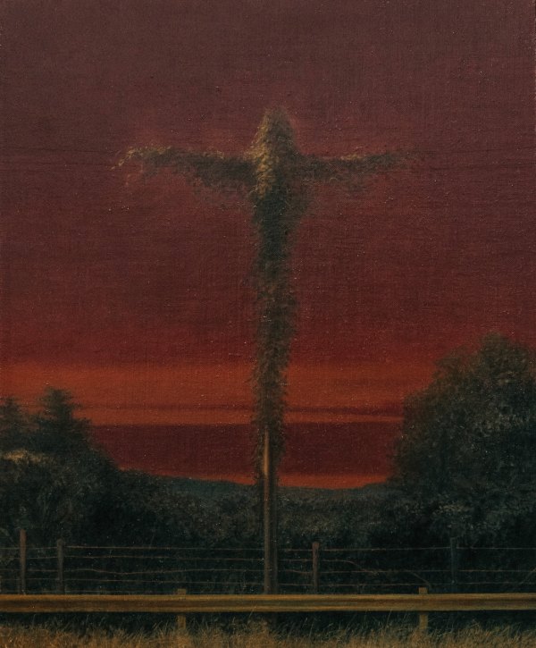 Espantapájaro by Diego Hiromi: a painting of a vine-covered scarecrow on a tall pole against a deep red sky, above a fence, trees and grass